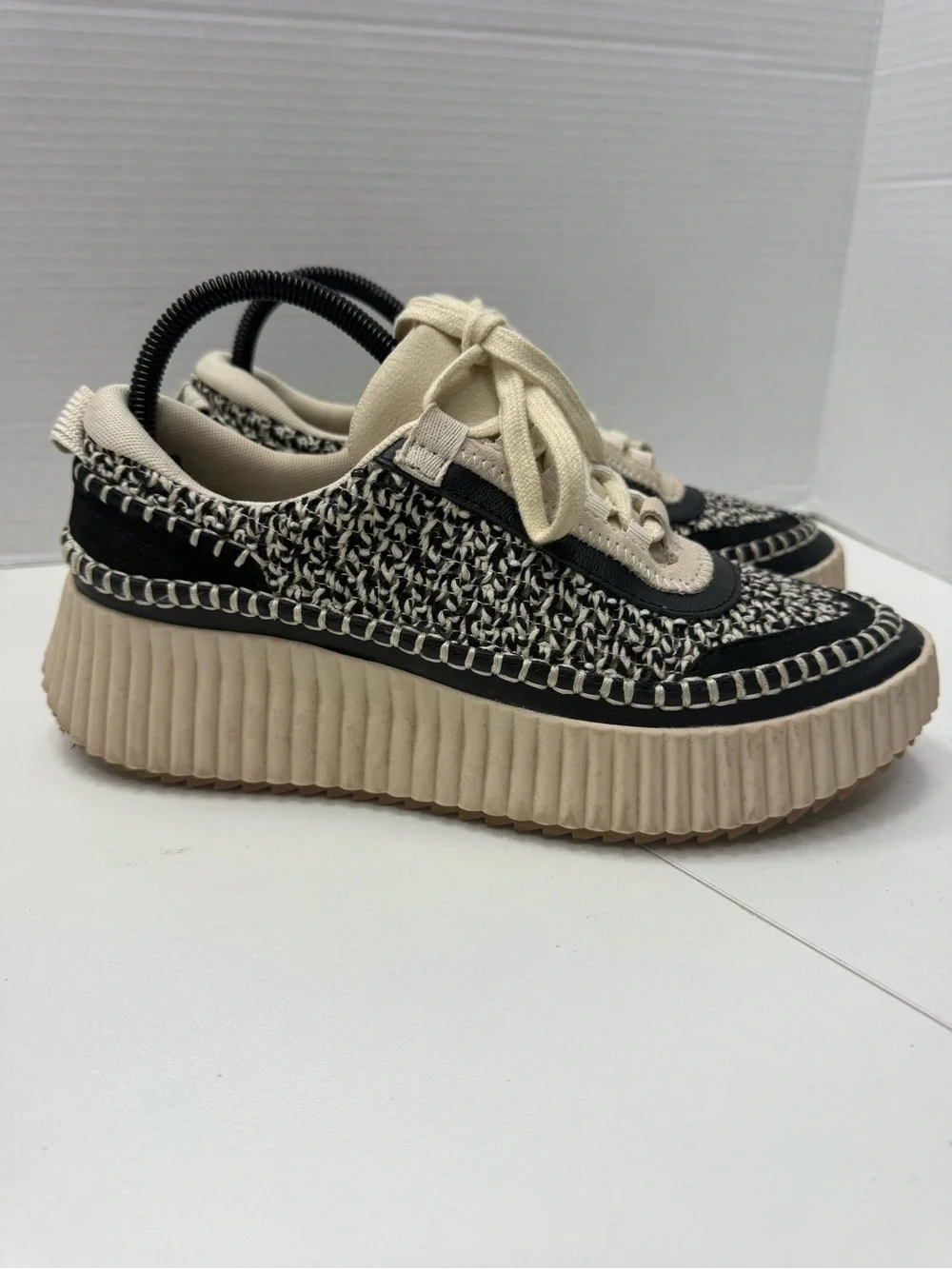 Dolce Vita stylish cream